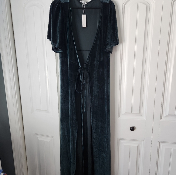Baltic Born Meghan Velvet Maxi Dress Jade - Picture 4 of 7